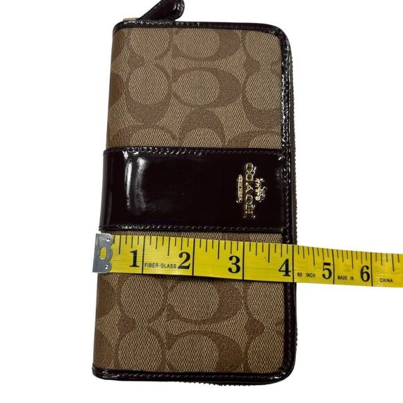 Coach Signature C Patent Leather Zip-Around Wallet Accordion Wallet Brown - Picture 4 of 9